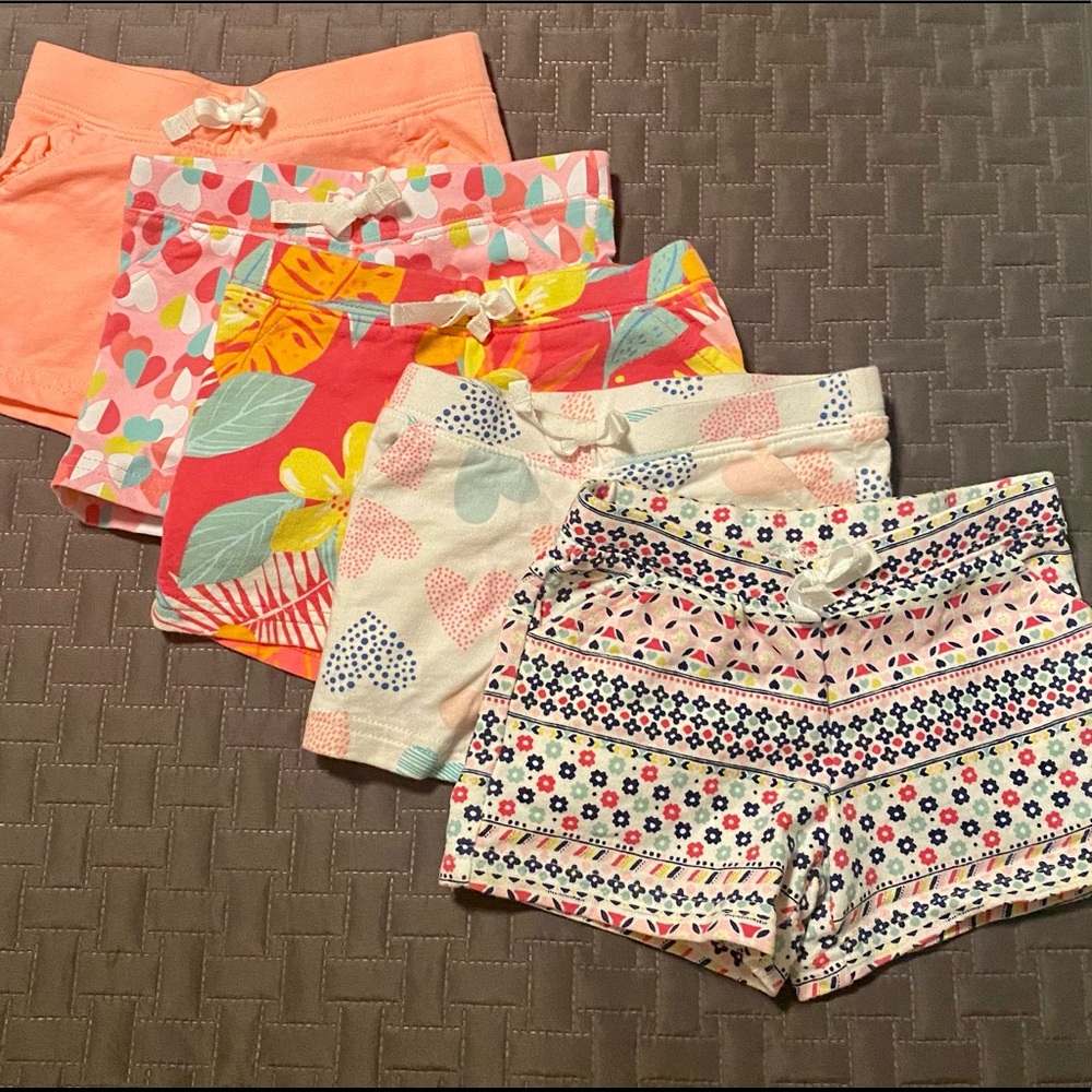 Carter’s toddler girl, size 2T shorts